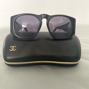 Chanel Black Vintage Quilted Sunglasses 01450 for women